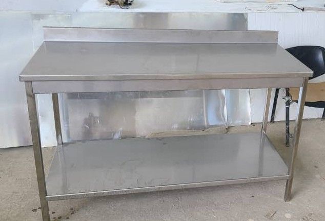 Taller de acero inoxidable