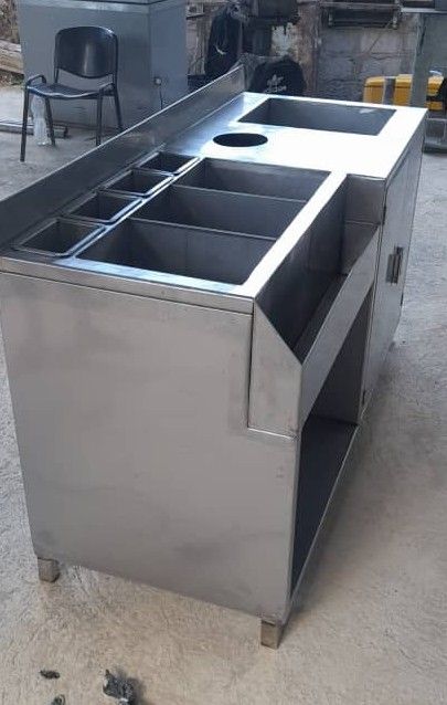 Taller de acero inoxidable