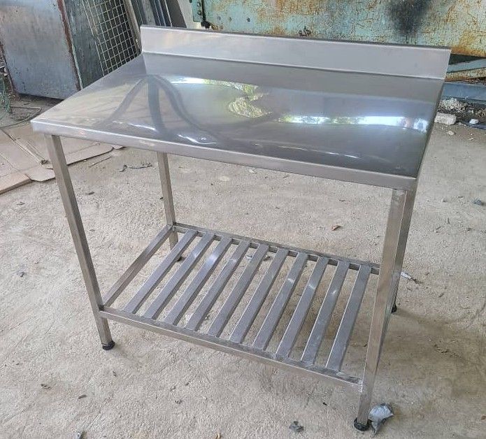 Taller de acero inoxidable