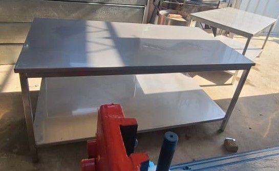 Taller de acero inoxidable
