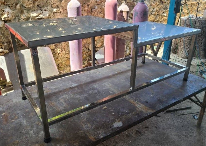 Taller de acero inoxidable