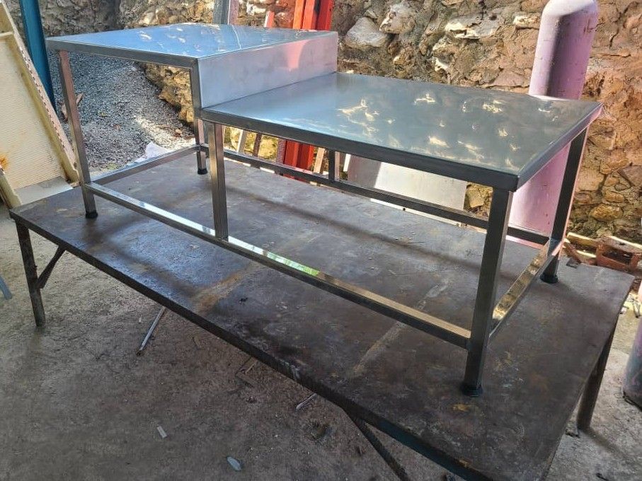 Taller de acero inoxidable