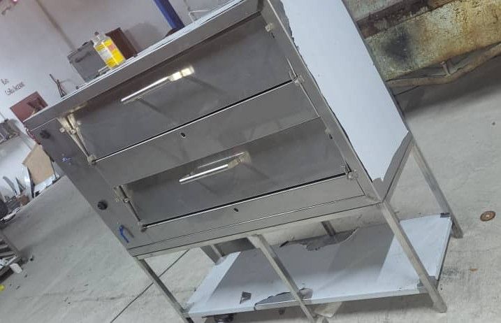 Taller de acero inoxidable
