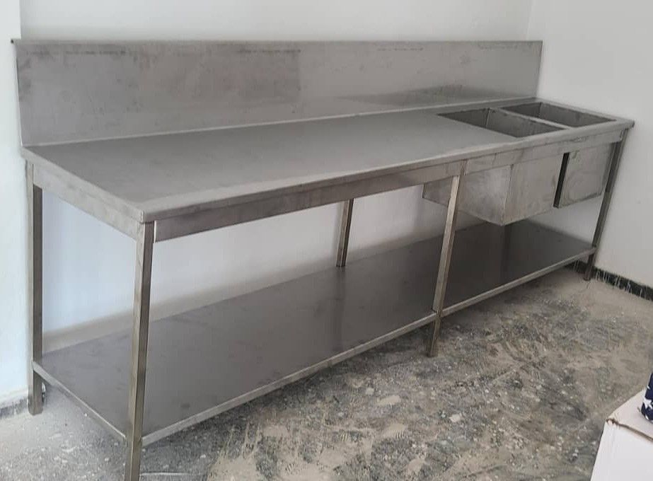 Taller de acero inoxidable