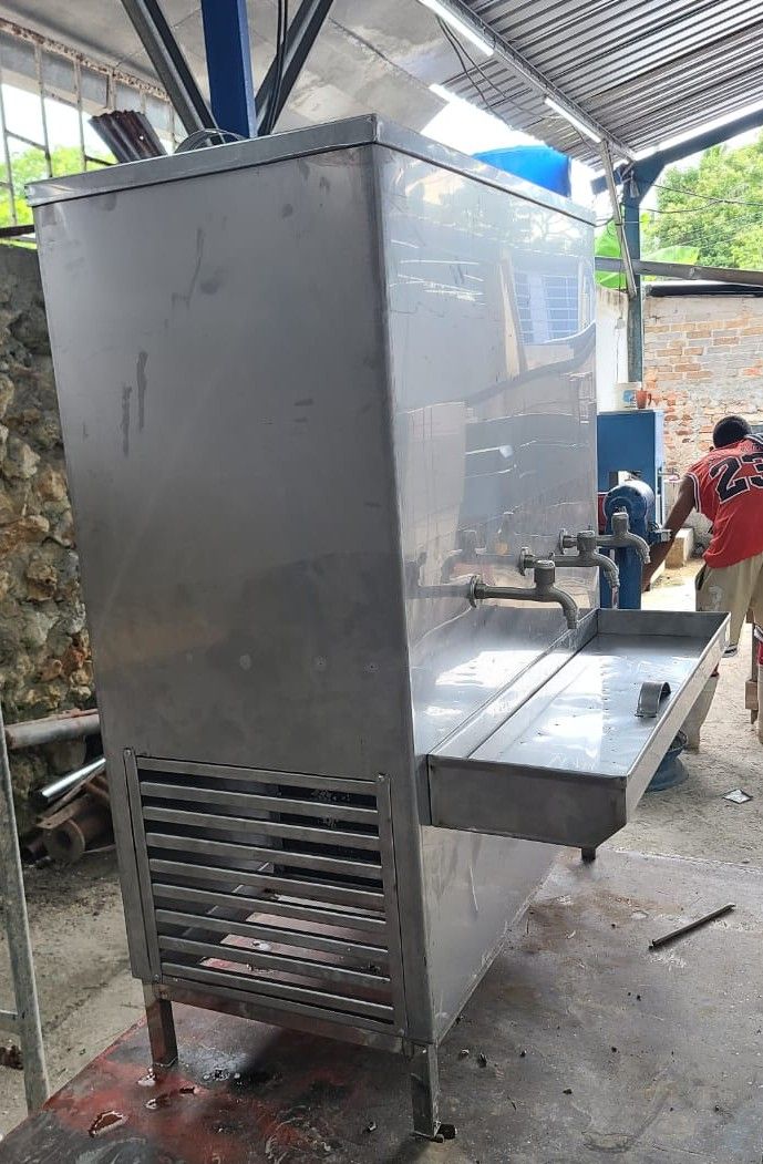 Taller de acero inoxidable