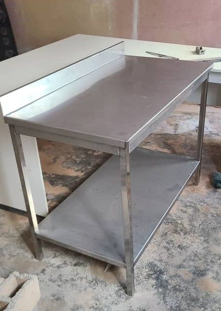 Taller de acero inoxidable