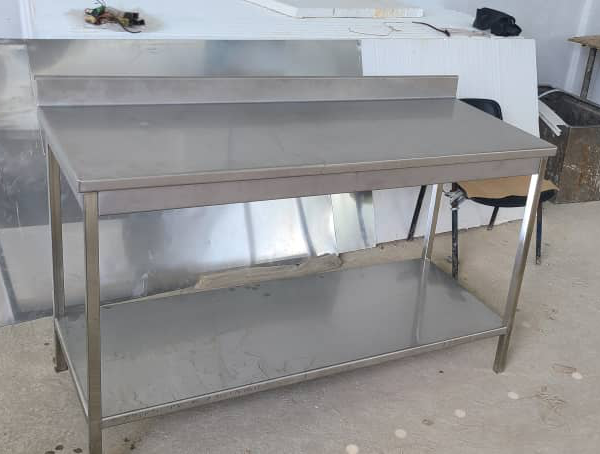 Taller de acero inoxidable